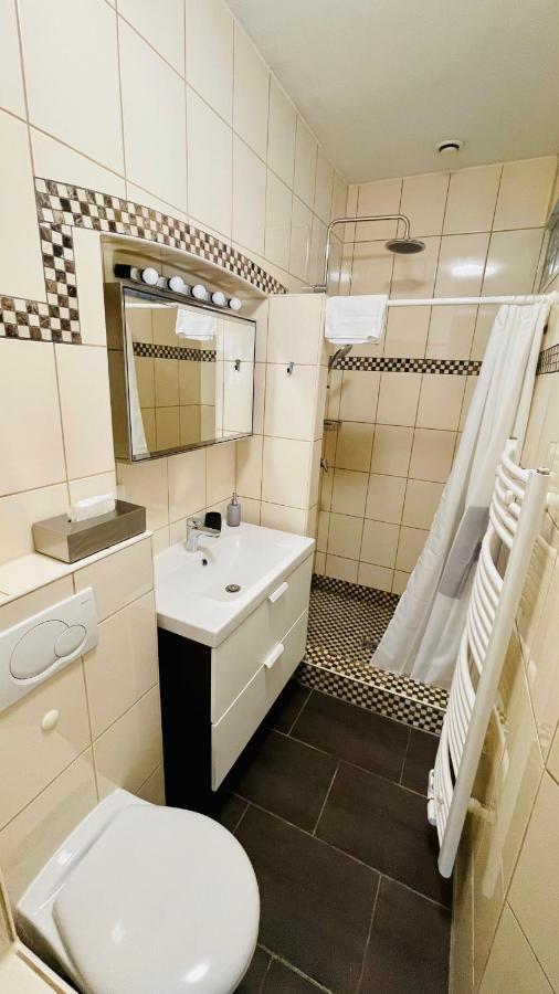 Nanis Hotel & Appartements Steinhude Bagian luar foto